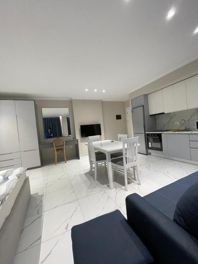 Modern Beachfront Apartments Saranda Zewnętrze zdjęcie