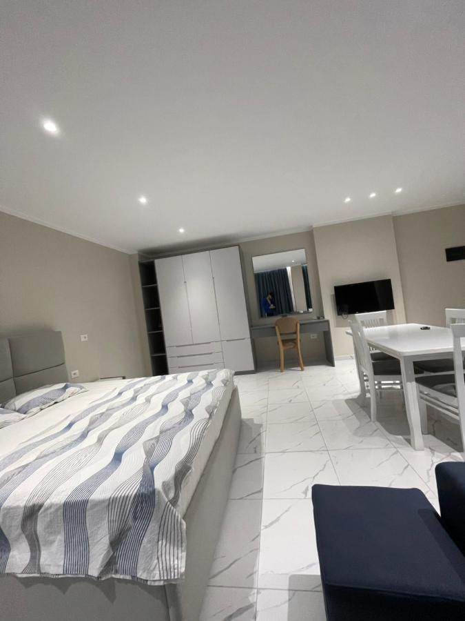 Modern Beachfront Apartments Saranda Zewnętrze zdjęcie